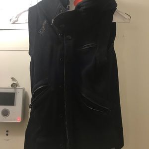 Black fitted G-star vest